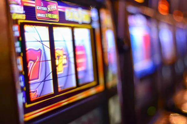 Live dealer baccarat
